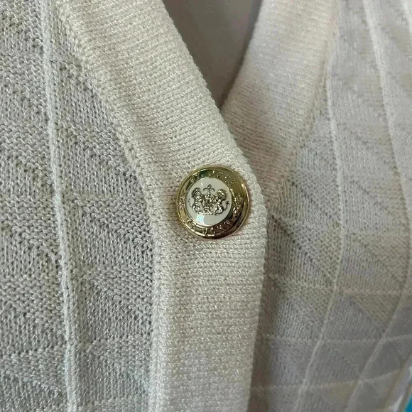 St. John Collection Basics Vintage Cream Short Sleeve Knit V-Neck Cardigan S - Picture 2 of 6